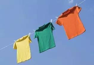 衣服腋下发黄怎么回事,衣服腋下发黄怎么洗