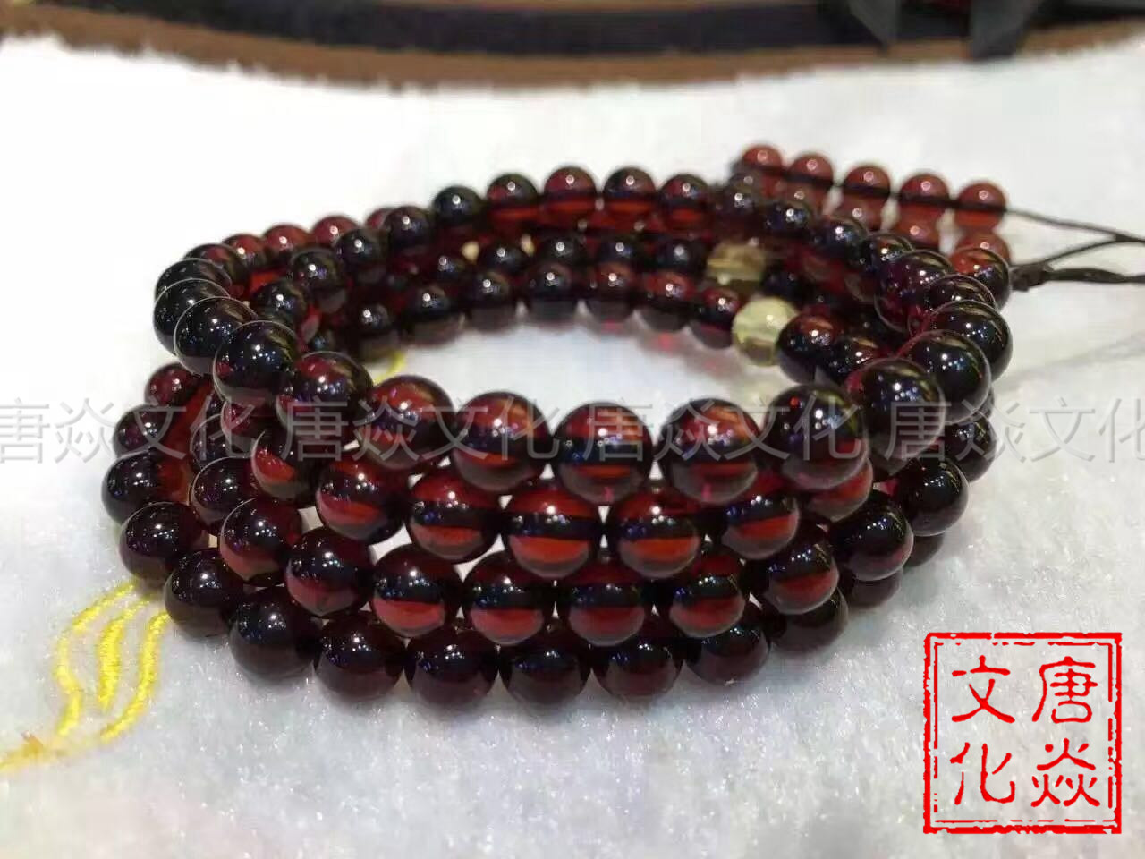 缅甸琥珀棕血珀怎么鉴定真假,琥珀中血珀的价值