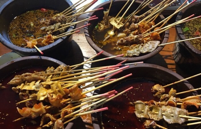 满大街牛肉面哪家最好,满街香重庆小面