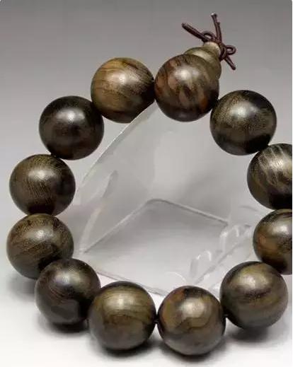 金丝楠应该怎么盘玩视频,金丝楠手串如何盘玩