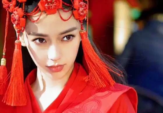 牙齿矫正跟颧骨有什么关系,牙齿矫正和凸嘴的区别