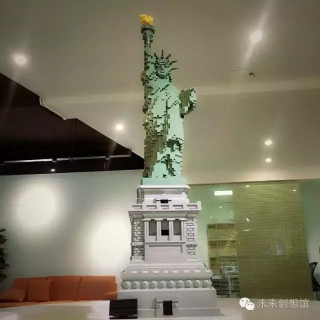 乐高未来创想馆搭建,未来科技机器人乐高