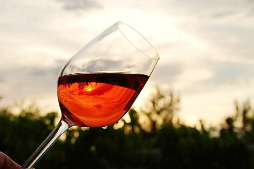 葡萄是不是不能跟西瓜一起吃,葡萄不能和什么一起食用