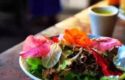 月薪3000的tiffany蓝钻岛