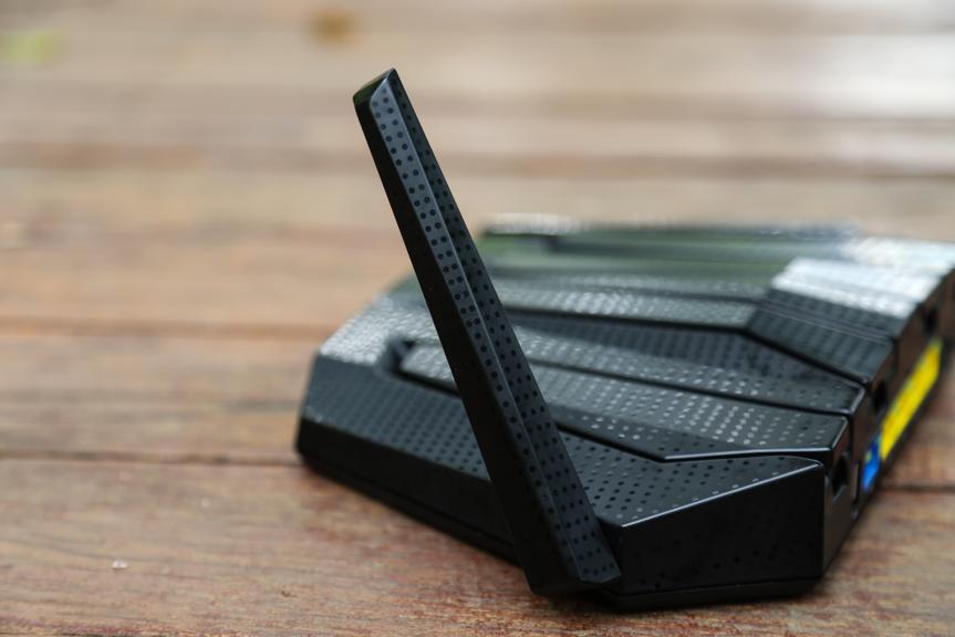 千兆路由器测评6天线,6根天线的路由器推荐