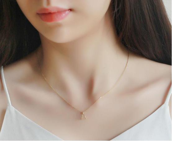 很时尚的金饰品,最新款流行黄金首饰推荐