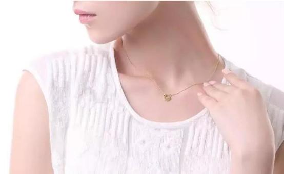 很时尚的金饰品,最新款流行黄金首饰推荐