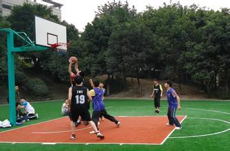 别动不动在野球场叫犯规,怎么看野球场的高手