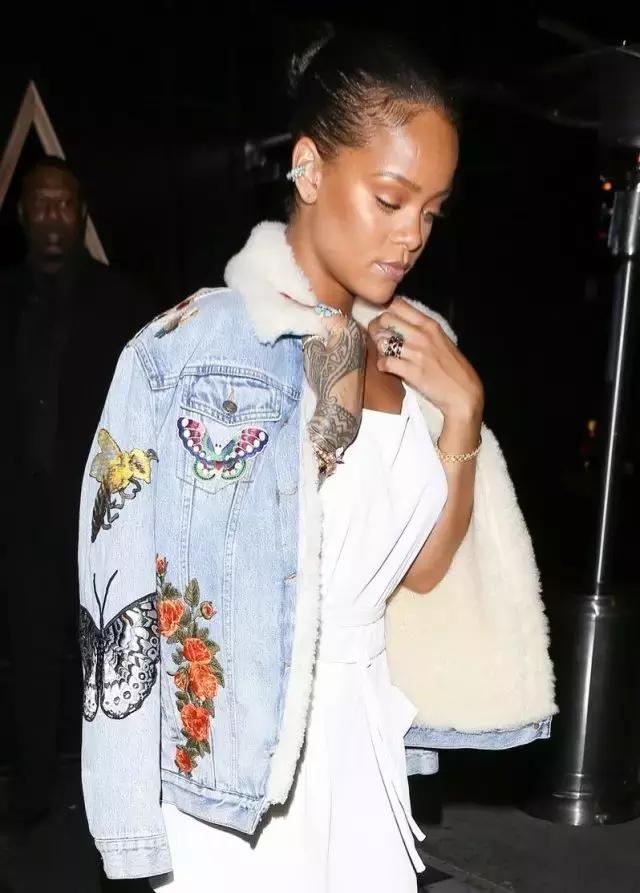 李宇春、蕾哈娜、宋茜她们都在穿这样的牛仔装！