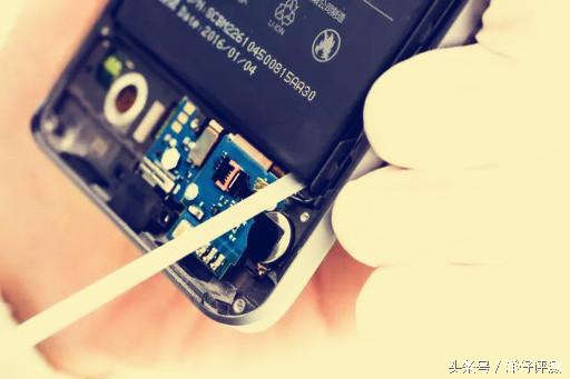 小米5位插线板拆解,小米5pro拆解