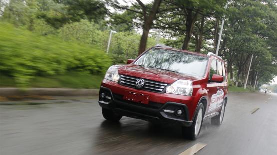 这些国外的淘汰车型，在中国换个车标接着卖