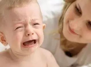 秋冬季过敏原因,孩子经常过敏经常打喷嚏怎么预防