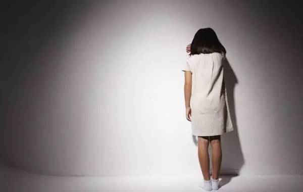 你是不是抑郁了,一个人走出抑郁症的三个阶段