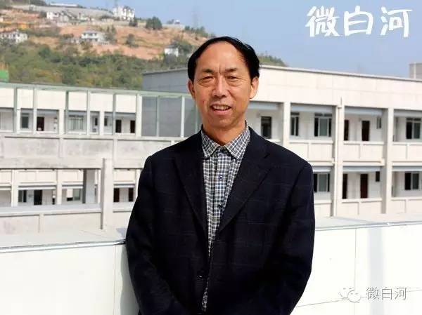 陕西白河县高级中学,白河高级中学是公办高中
