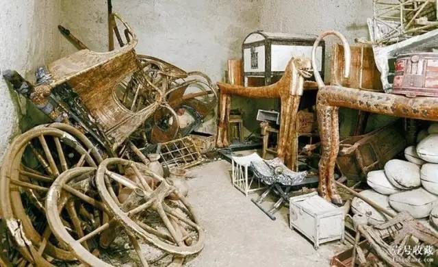 壹闻：修补漏水天花板发现400年前名画估值8.8亿