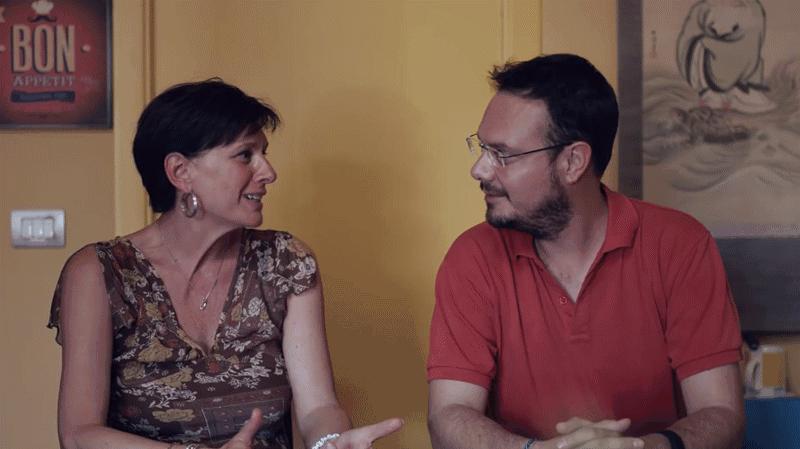 你拿镜子晃人时，有人用它点亮地下室居住者的家，为100万人带去温暖的阳光！