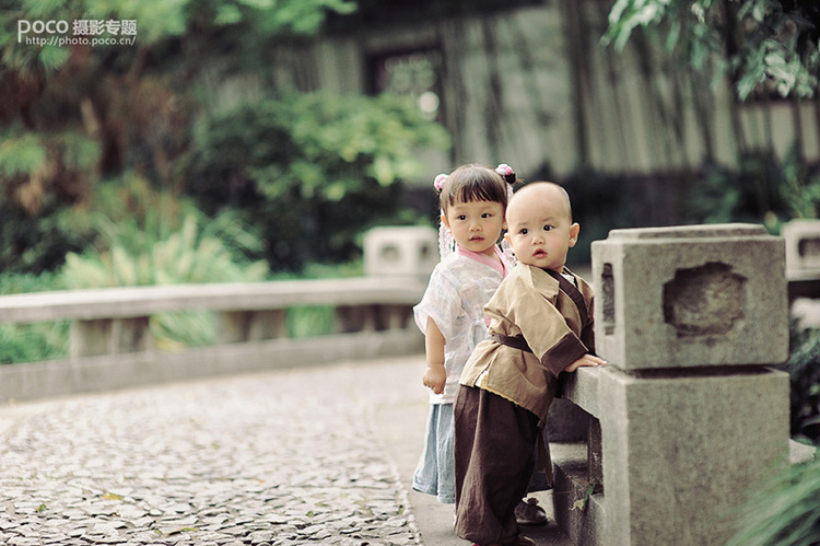 每个妈妈都是孩子的专属摄影师,每个妈妈都是孩子的摄影师