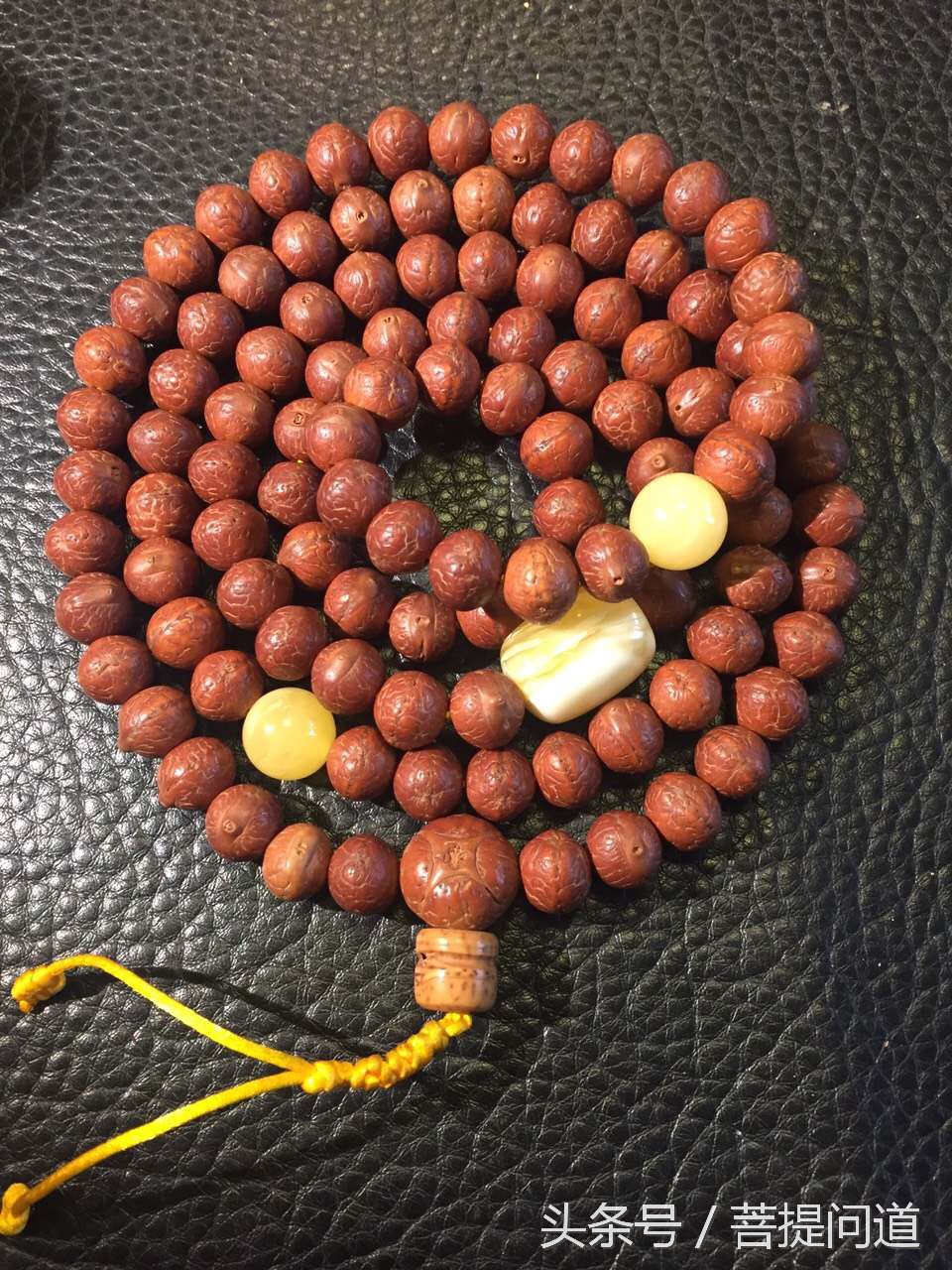 老珠子怎么看孔道,古董珠子包浆怎么看