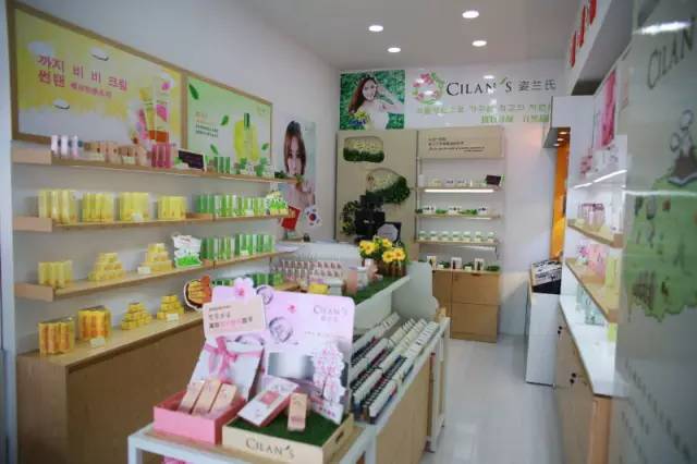 化妆品店销售技巧和话术,导购的技巧和方法