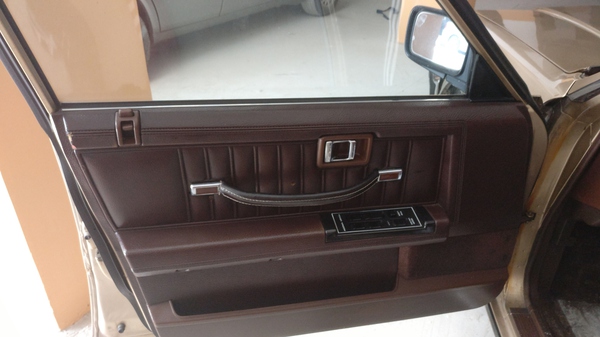 日产公爵王2015款旗舰,一代经典日产公爵王