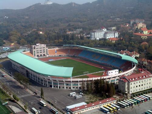 青岛有哪些免费的足球场,青岛足球场有什么比赛