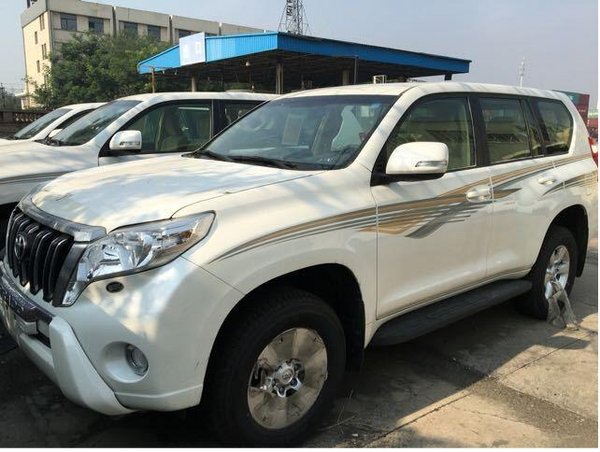 丰田霸道3000柴油版试驾视频,丰田霸道3000柴油版