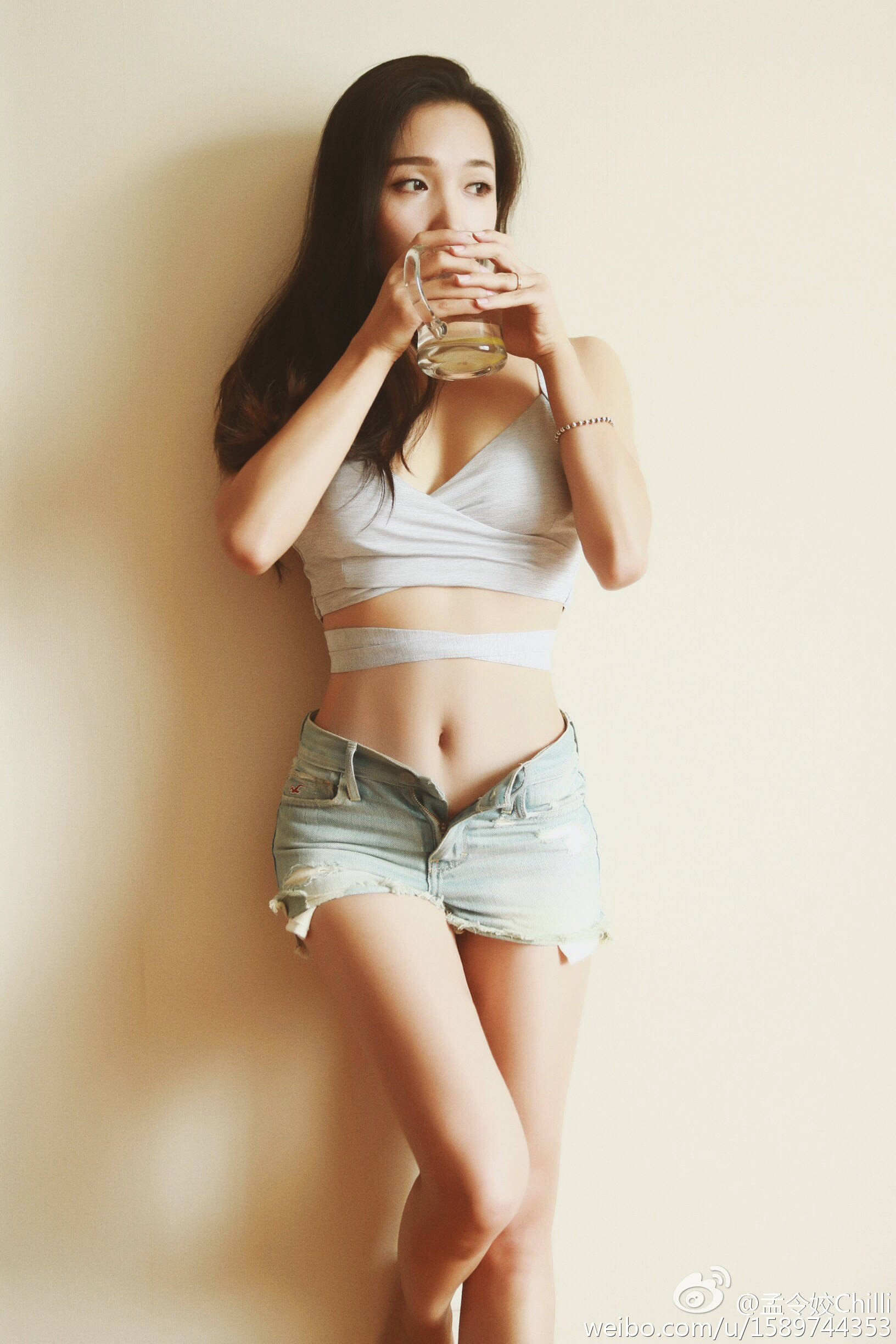 瘦肚子练腹肌的最快方法健身房,练肚子赘肉健身动作