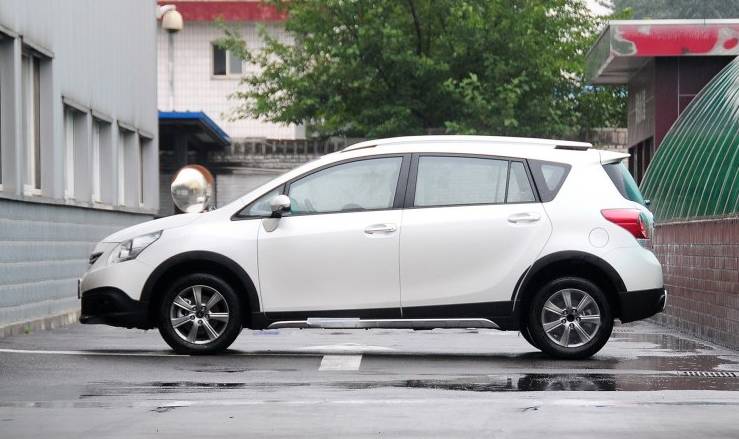 丰田逸致与途安,强者之间的对决谁更胜一筹