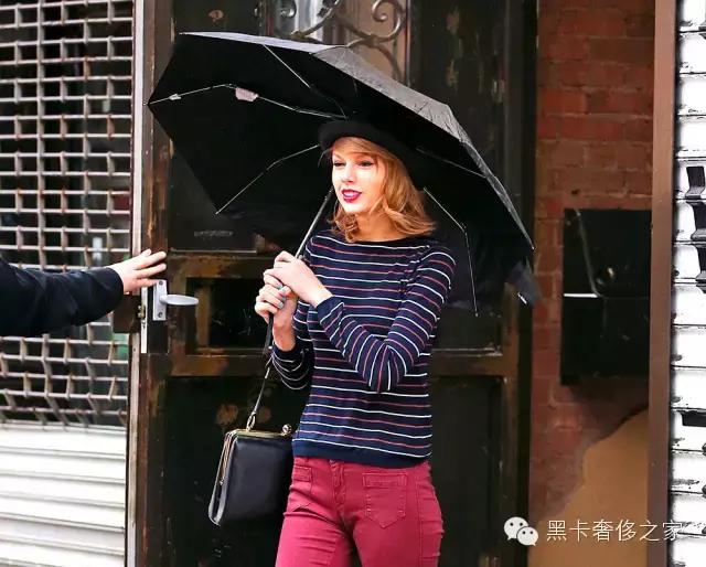 女生的包包价值多少钱 (女人包包值多少钱)