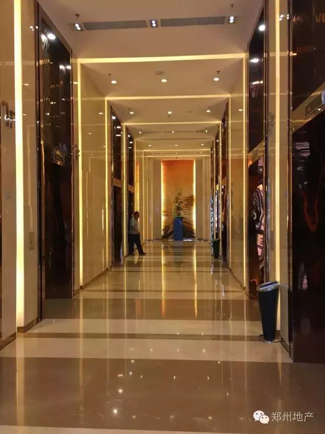 郑州附近有几个万达广场,郑州万达广场四楼视频