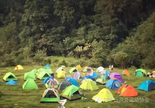 骞插緱婕備寒鍗楁槍,骞插緱婕備寒涓茬儳