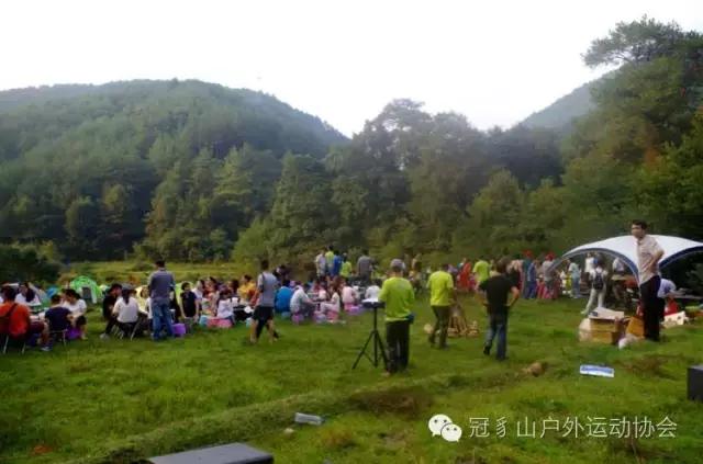 骞插緱婕備寒鍗楁槍,骞插緱婕備寒涓茬儳