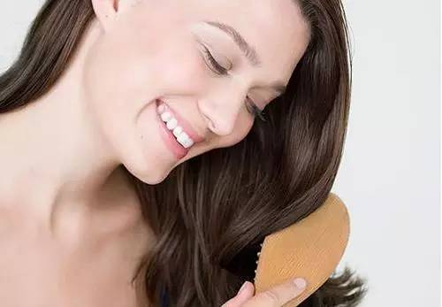 秋季去屑护发,秋季养颜护发