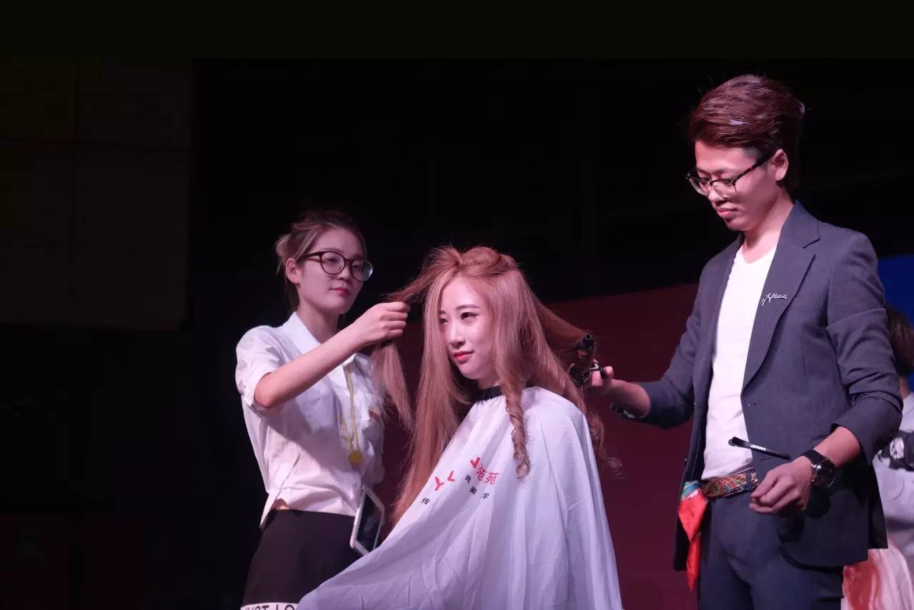 苑苑发型发布会,苑苑时尚发布