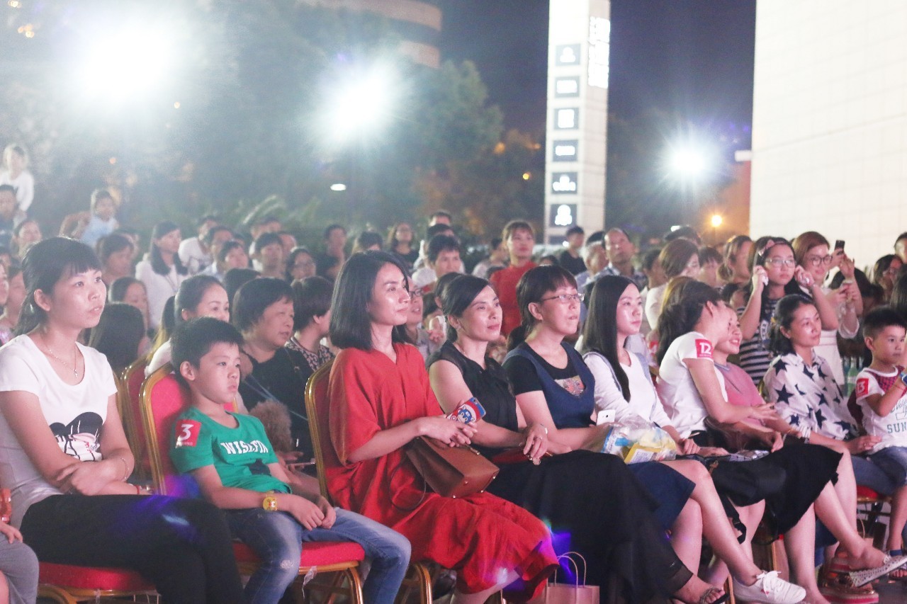 苑苑发型发布会,苑苑时尚发布