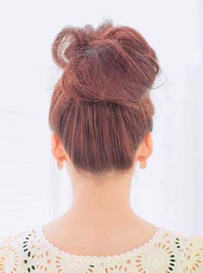 30岁的女人扎什么头发简单又好看,30岁女人扎什么头发简单又好看