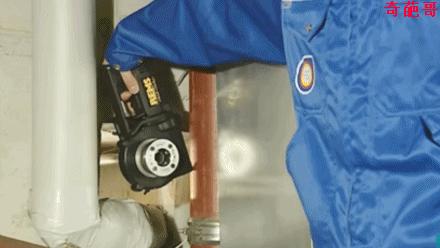 国外管道工用的工具，国内管道工表示很羡慕！