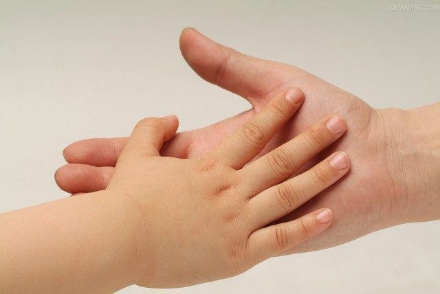 指甲半月牙辨别健康状况,从手指甲能看出身体健康状况吗