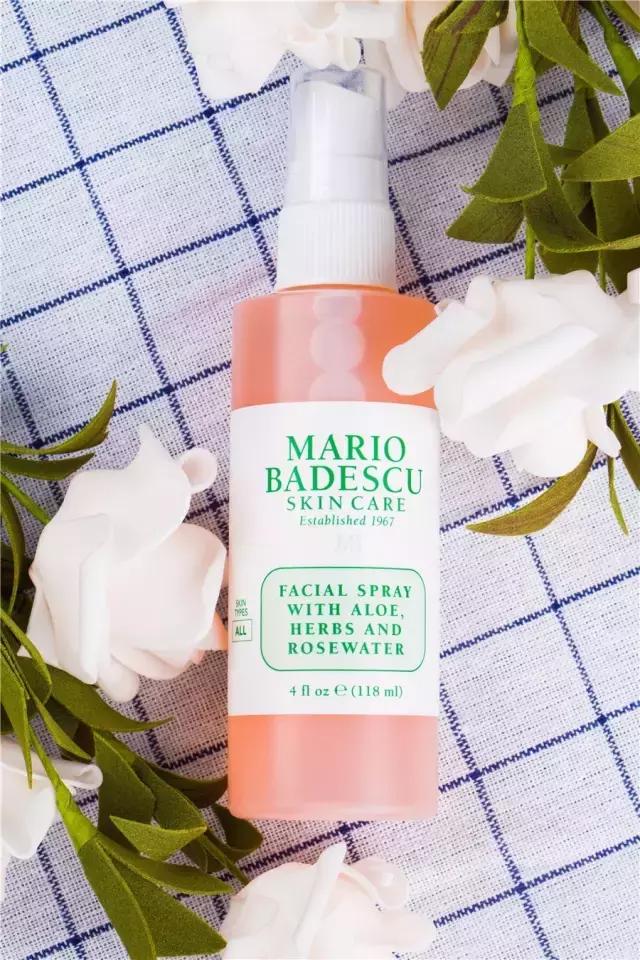 Word天！曾经不起眼的姨妈巾，这次颠覆了我们的三观