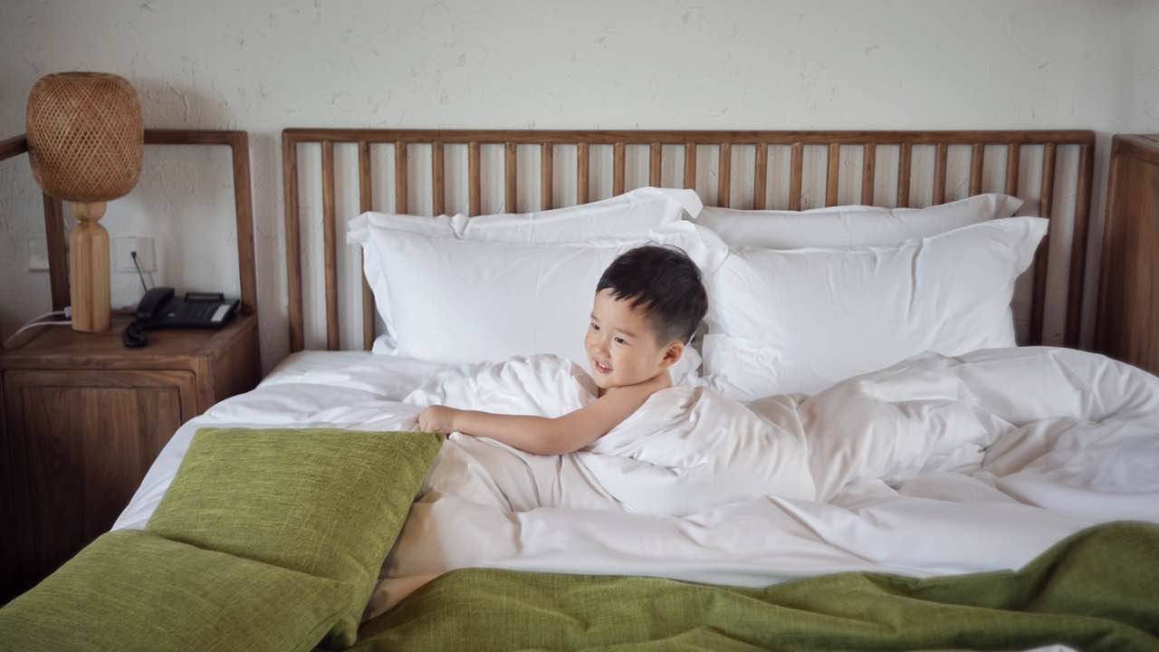 放慢脚步，带孩子住一晚农庄，骑一会儿马