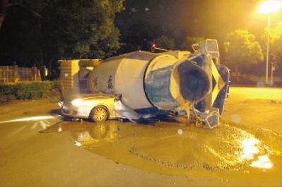 高速新手上路要求,新手上路开高速