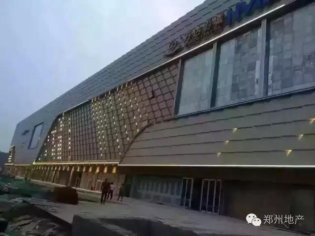 郑州附近有几个万达广场,郑州万达广场四楼视频