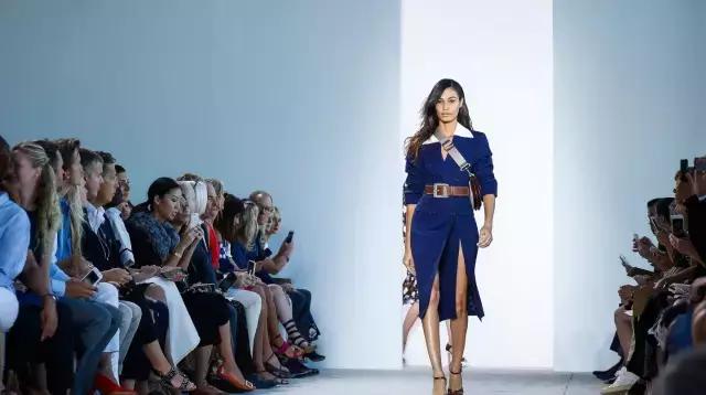 mk包包杨幂同款橘色,mk杨幂同款包