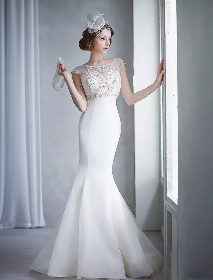 气质美女唯美梦幻婚纱,世界最美的顶级婚纱