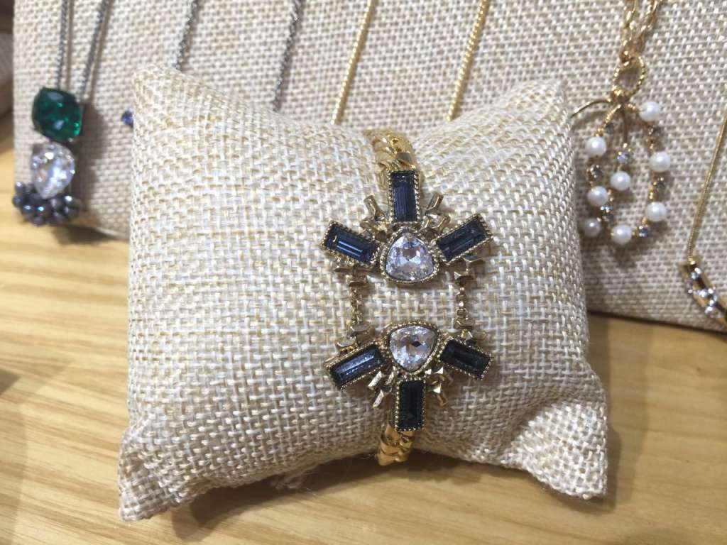 流行韩国饰品,韩国时尚潮流轻奢饰品