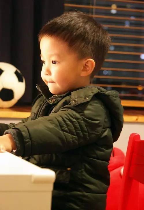 这个深圳老妈，为了萌娃怒改家中12㎡客房！