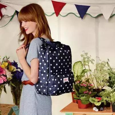 实用折叠双肩包,实用休闲多功能轻巧的双肩包