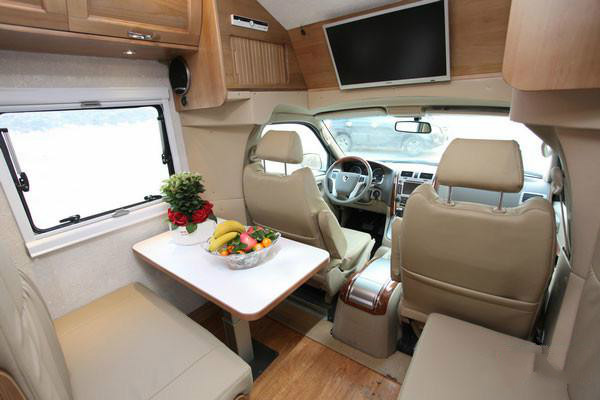 金杯阁瑞斯2.0发动机怎么样,房车测评人