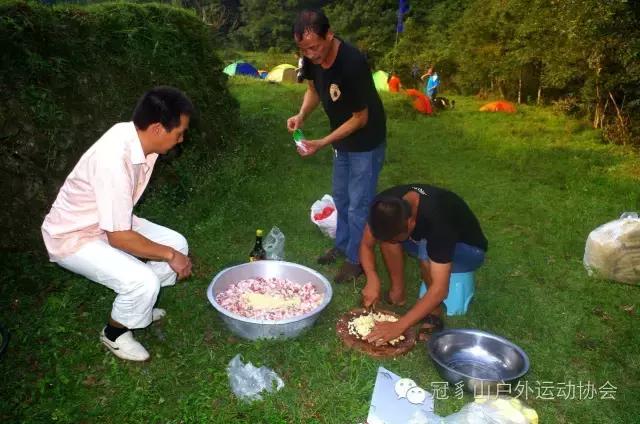 骞插緱婕備寒鍗楁槍,骞插緱婕備寒涓茬儳