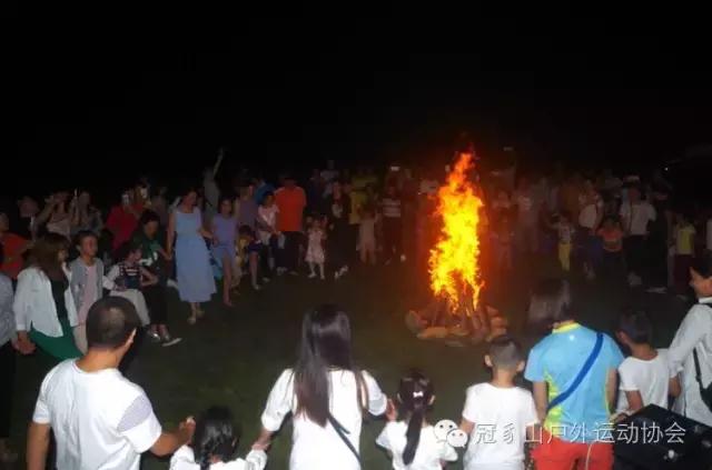 骞插緱婕備寒鍗楁槍,骞插緱婕備寒涓茬儳